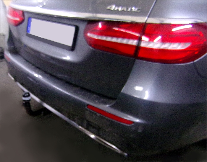 Anhängerkupplung für Mercedes-E-Klasse Kombi W 213, spez. m. AMG Sport o. Styling Paket, Baujahr 2016-
